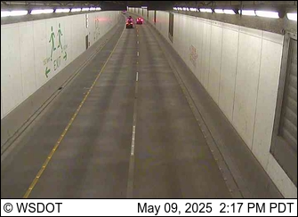 Traffic Cam SR 99 at MP 30.9: NB Tunnel, South end