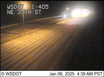 I-405 at MP 15.7: NE 40th St