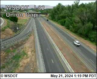 Traffic Cam I-82 at MP 37.8: Union Gap