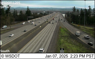 I-205 at MP 27.4: SR-14 Interchange